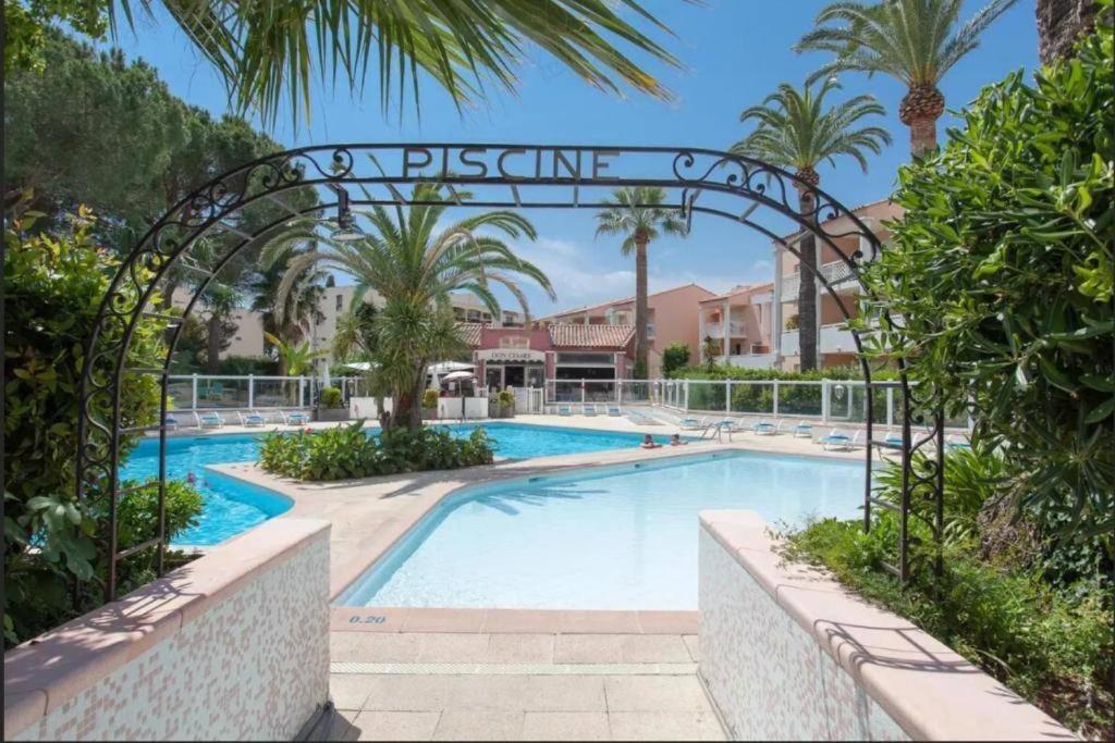 Appartement Vue Mer, 5Min A Pied De La Plage, Parking Prive Vallauris Exterior foto