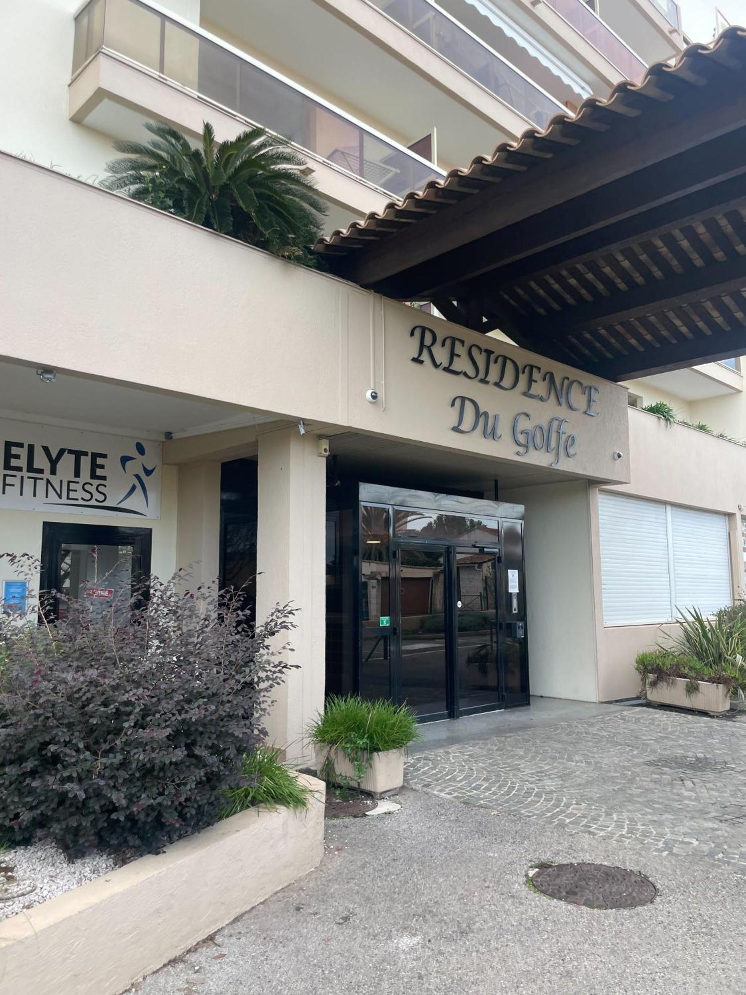 Appartement Vue Mer, 5Min A Pied De La Plage, Parking Prive Vallauris Exterior foto